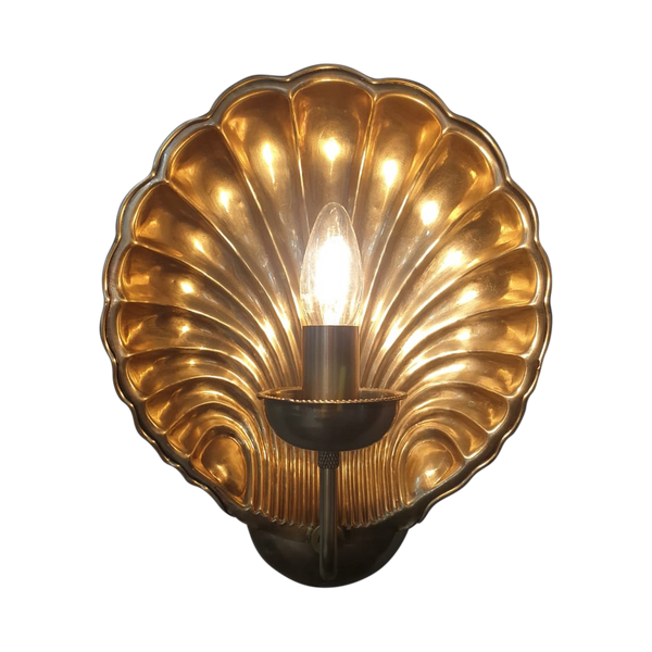 SMITH&SMITH Lighting Sydney Antonia Shell Brass Sconce Wall Light front view