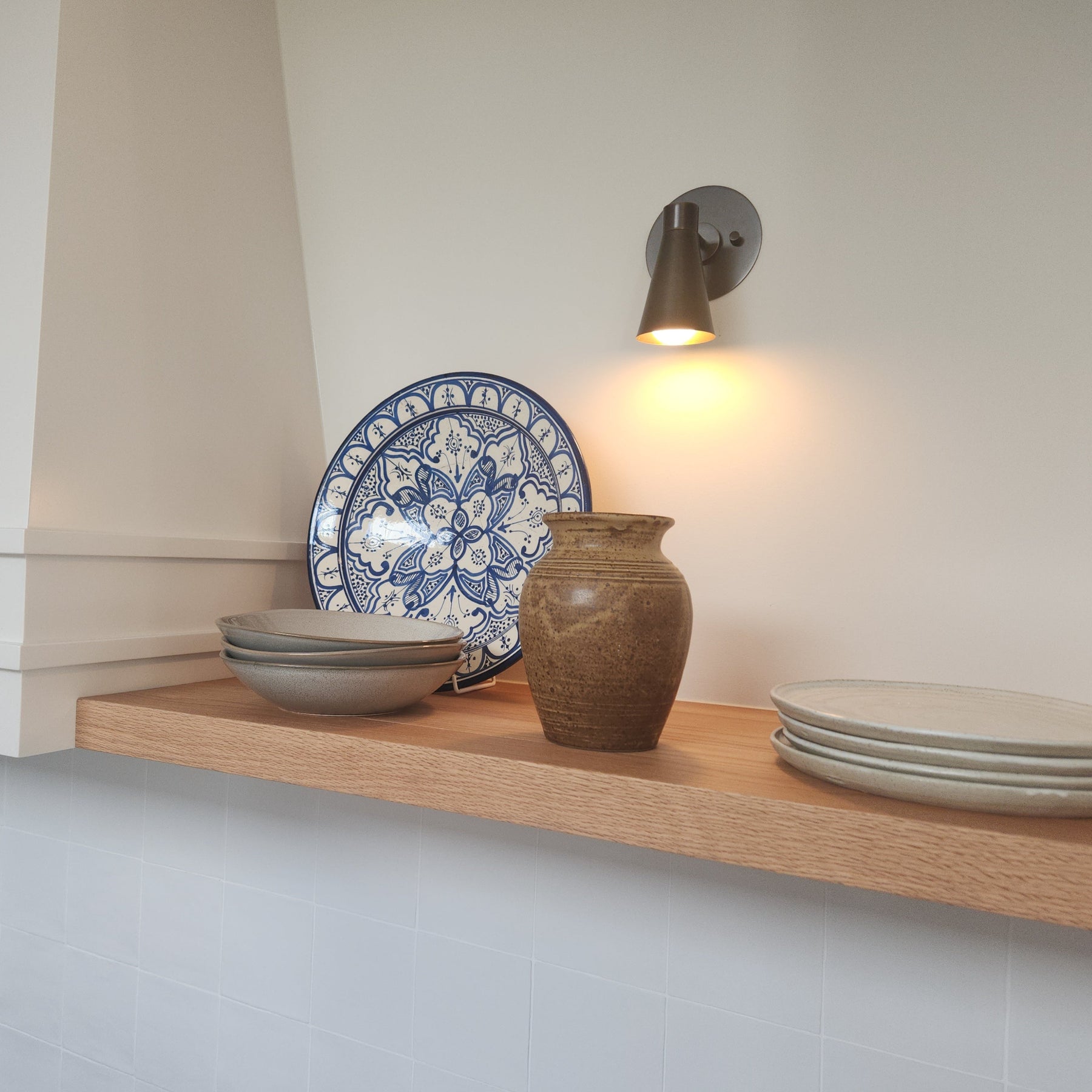 Alexa Short Arm Wall Lamp