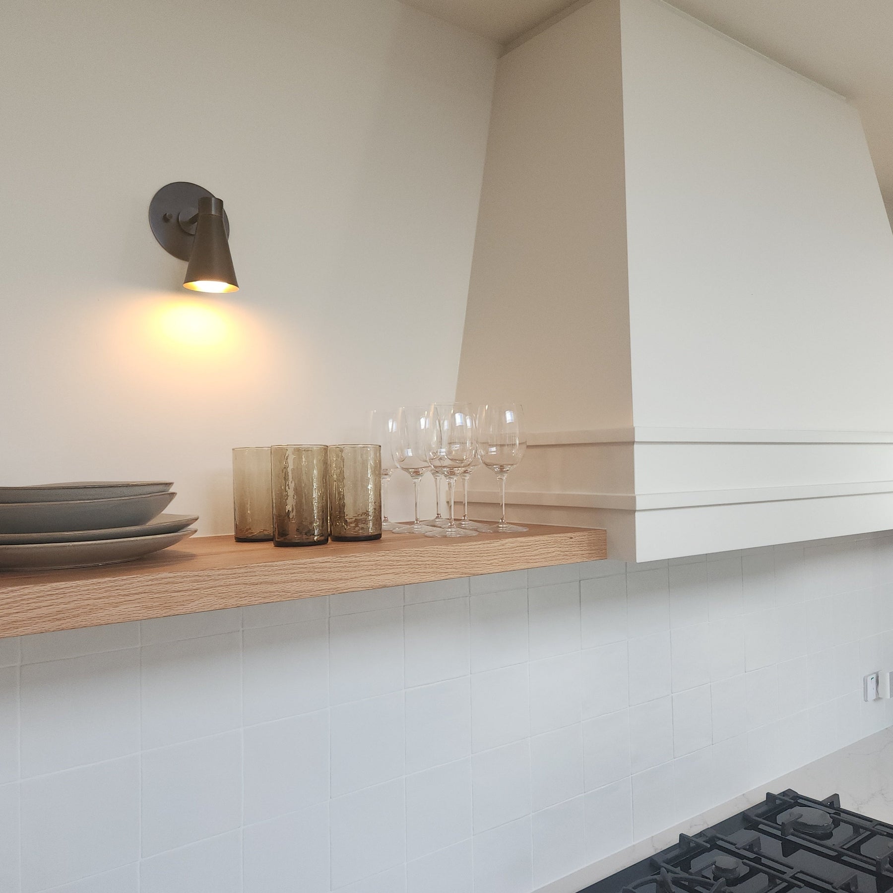 Alexa Short Arm Wall Lamp