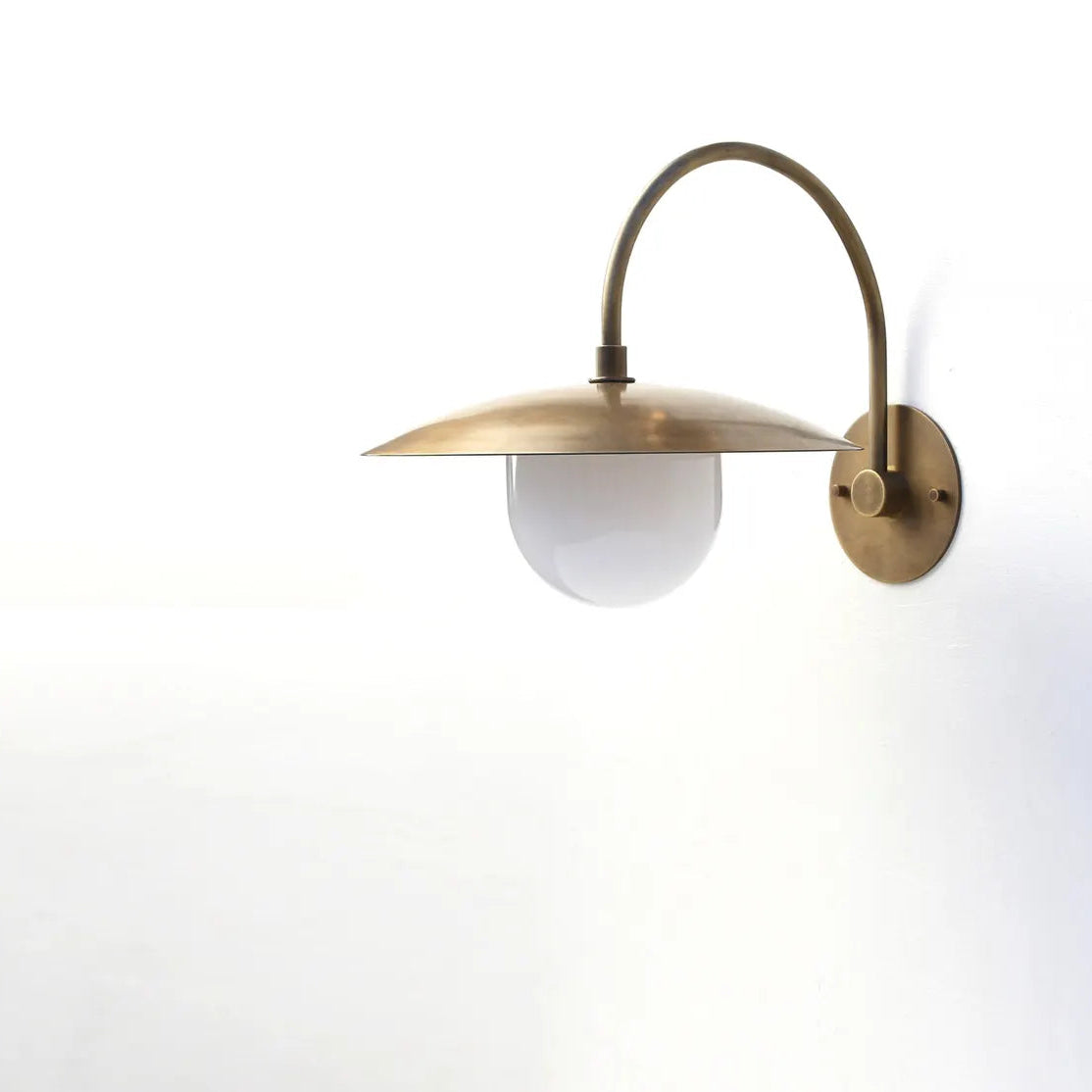 Alvin Wall Lamp