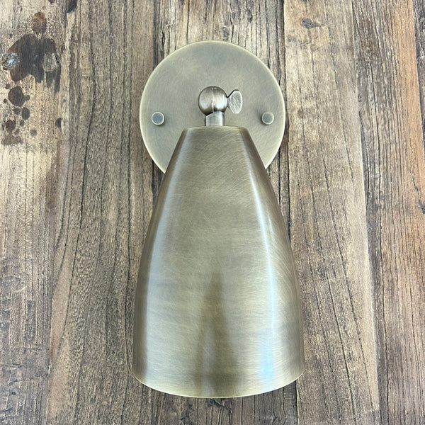 Amari Adjustable Wall Lamp