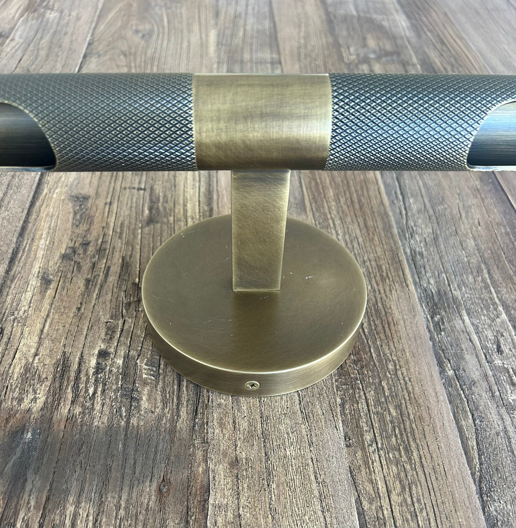 Burford Picture Lamp (460mm) (Clearance Antique Aged Brass Only)