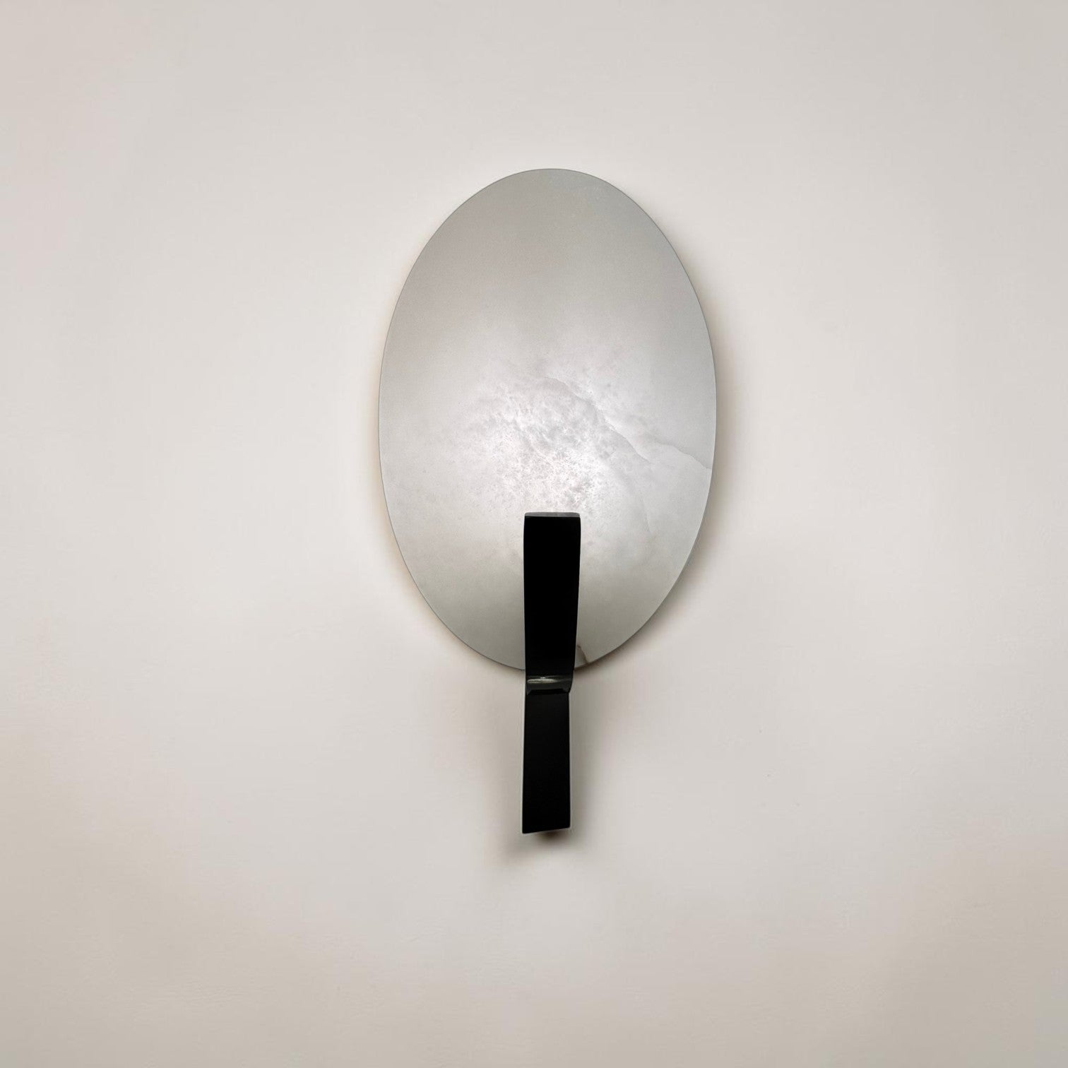 Elaris Alabaster Wall Lamp