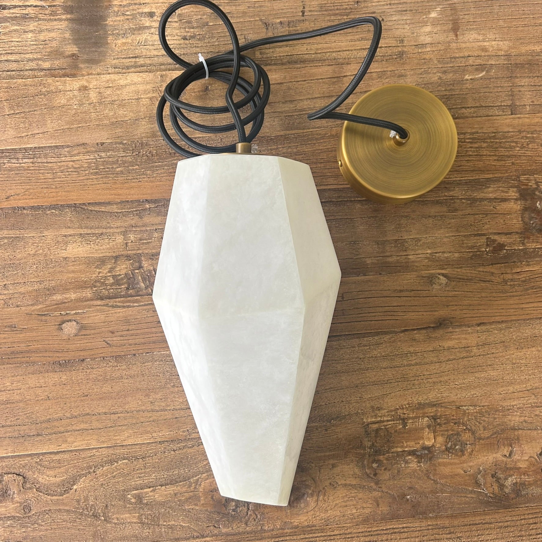 Senarius Alabaster Pendant Lamp