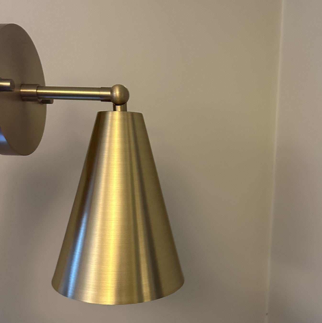 Jemma Adjustable Wall Lamp