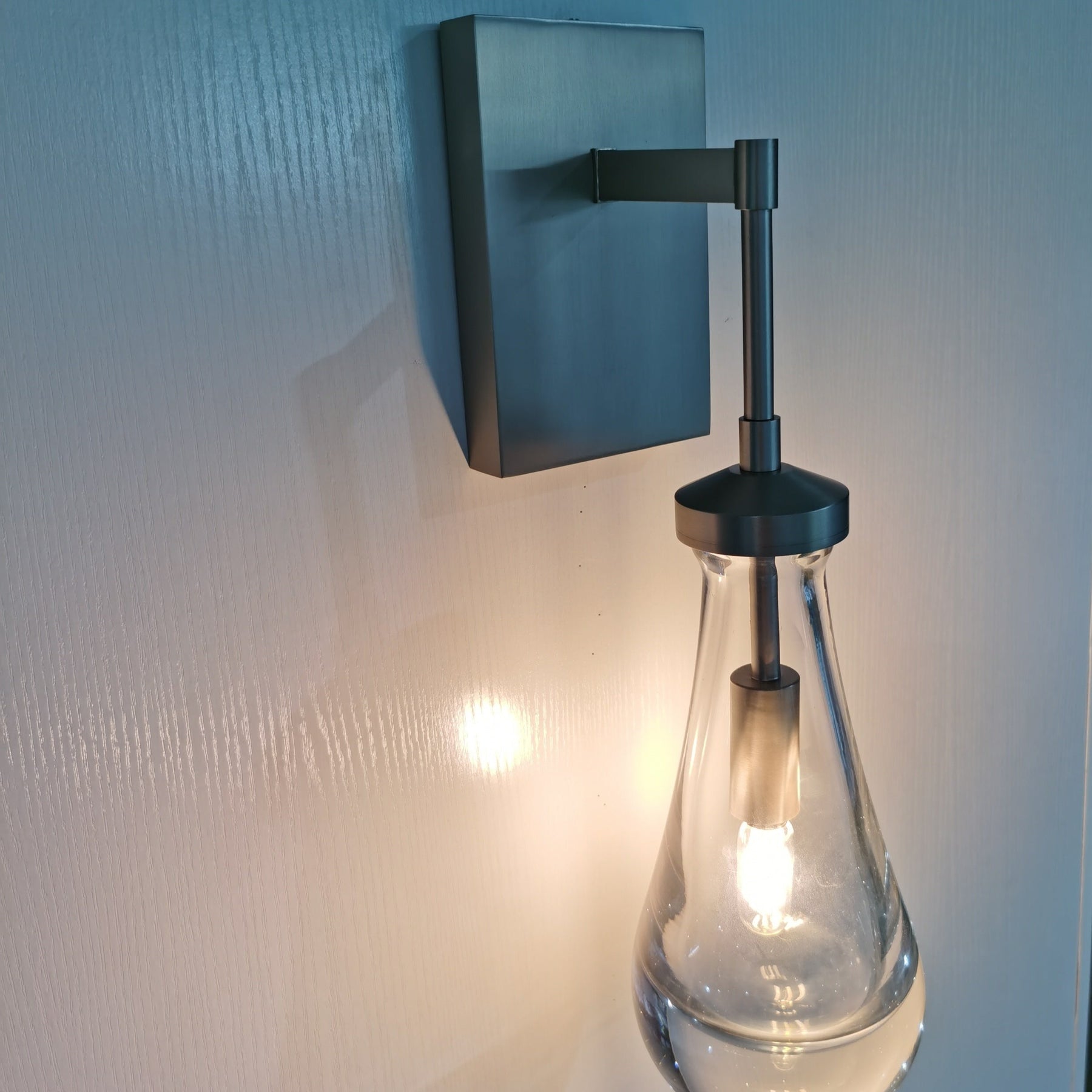 May Glass Teardrop Wall Lamp