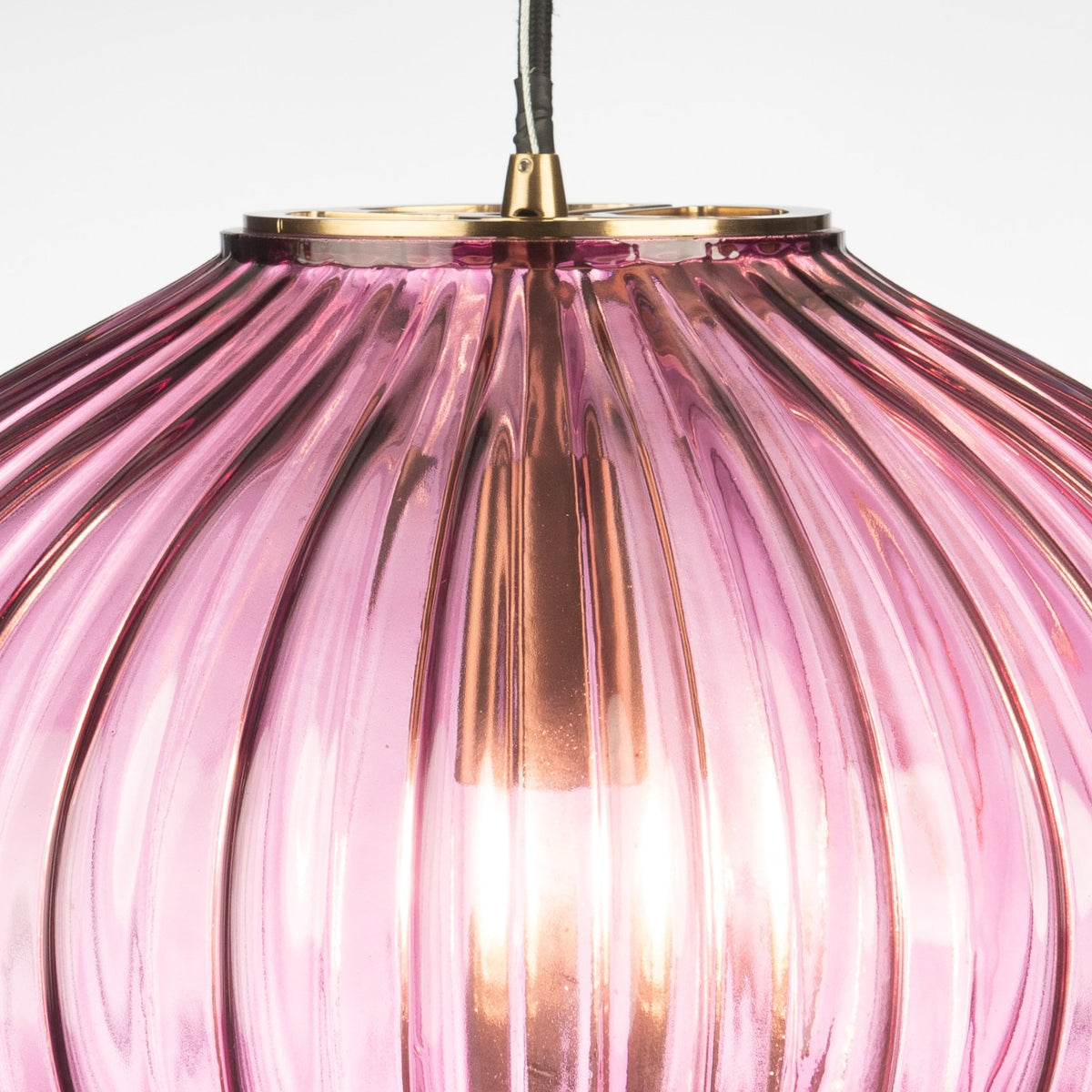 Zucca Mulberry Rippled Glass Pendant Lamp