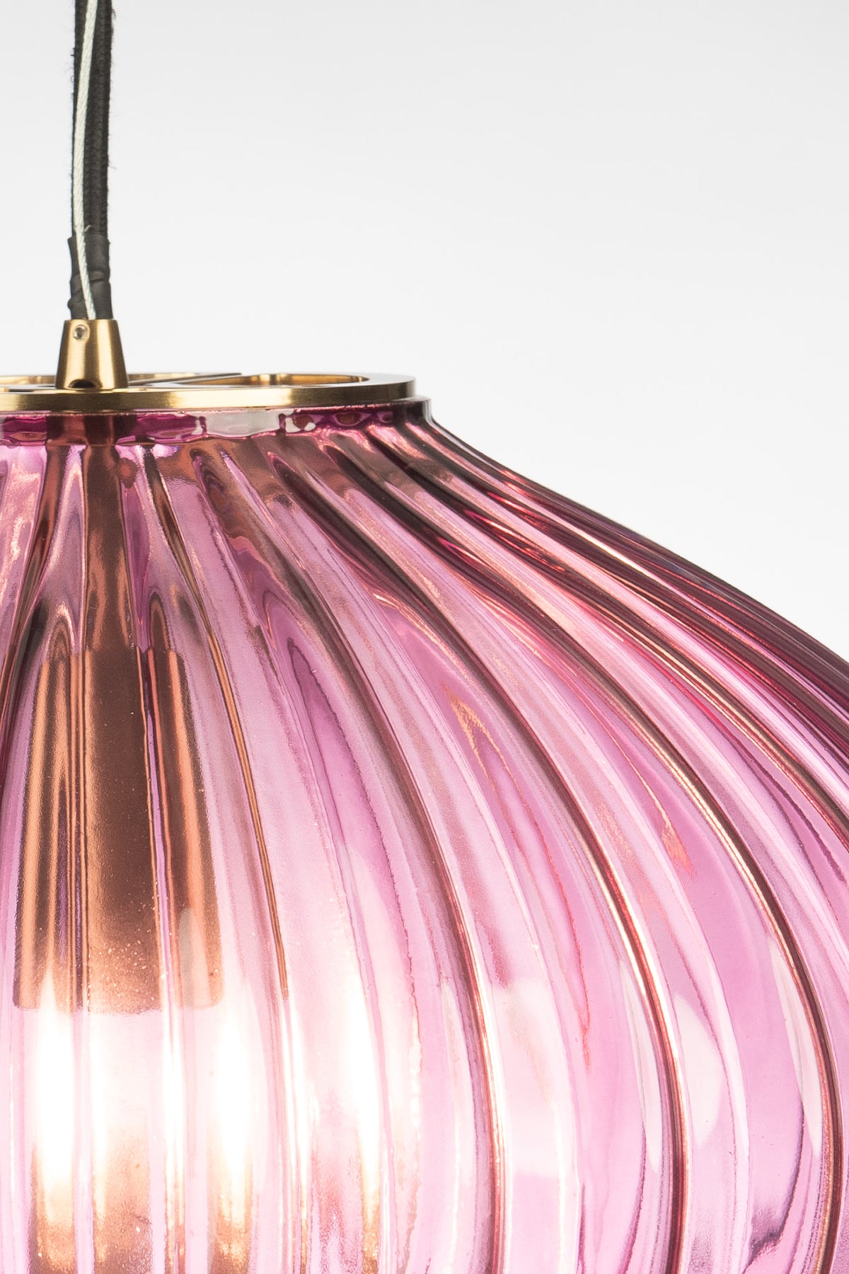 Zucca Mulberry Rippled Glass Pendant Lamp