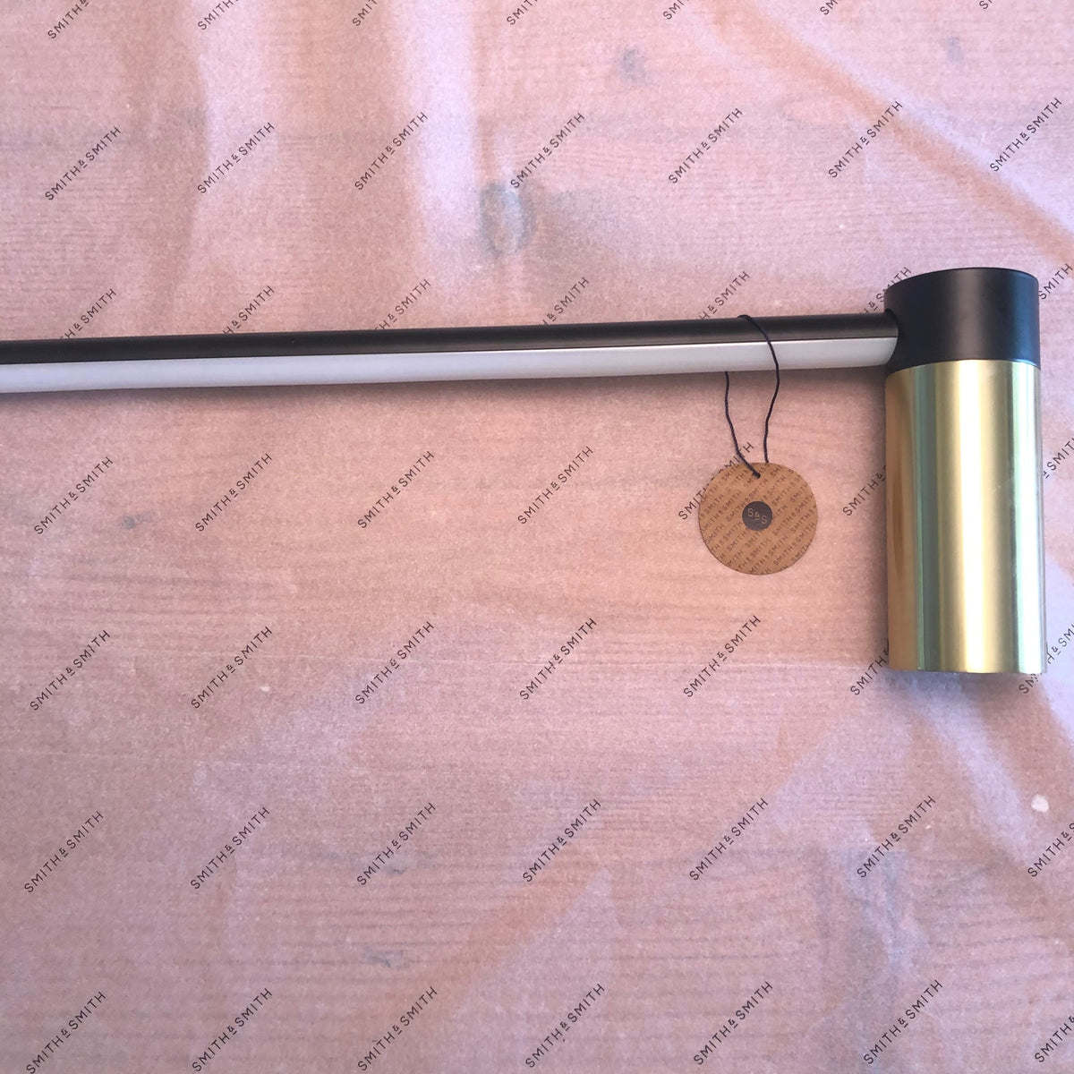 Kakadu LED Linear Wall/Ceiling Lamp