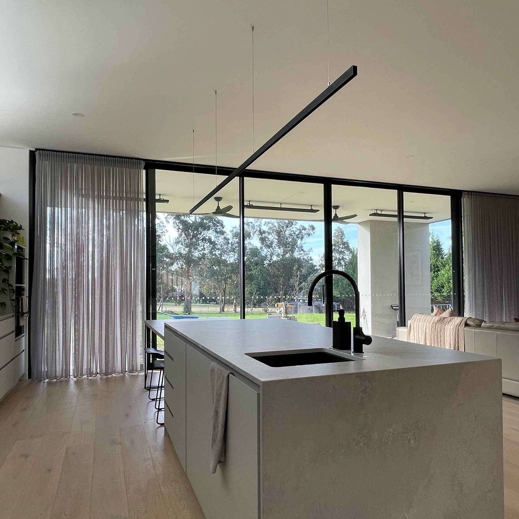 Riverina Low-Glare Matte-Black Linear LED Pendant Lamp