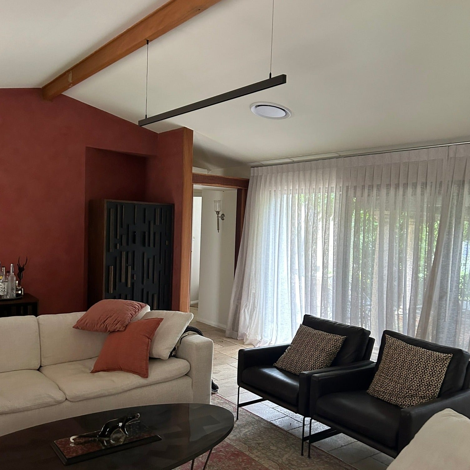 Riverina Low-Glare Matte-Black Linear LED Pendant Lamp
