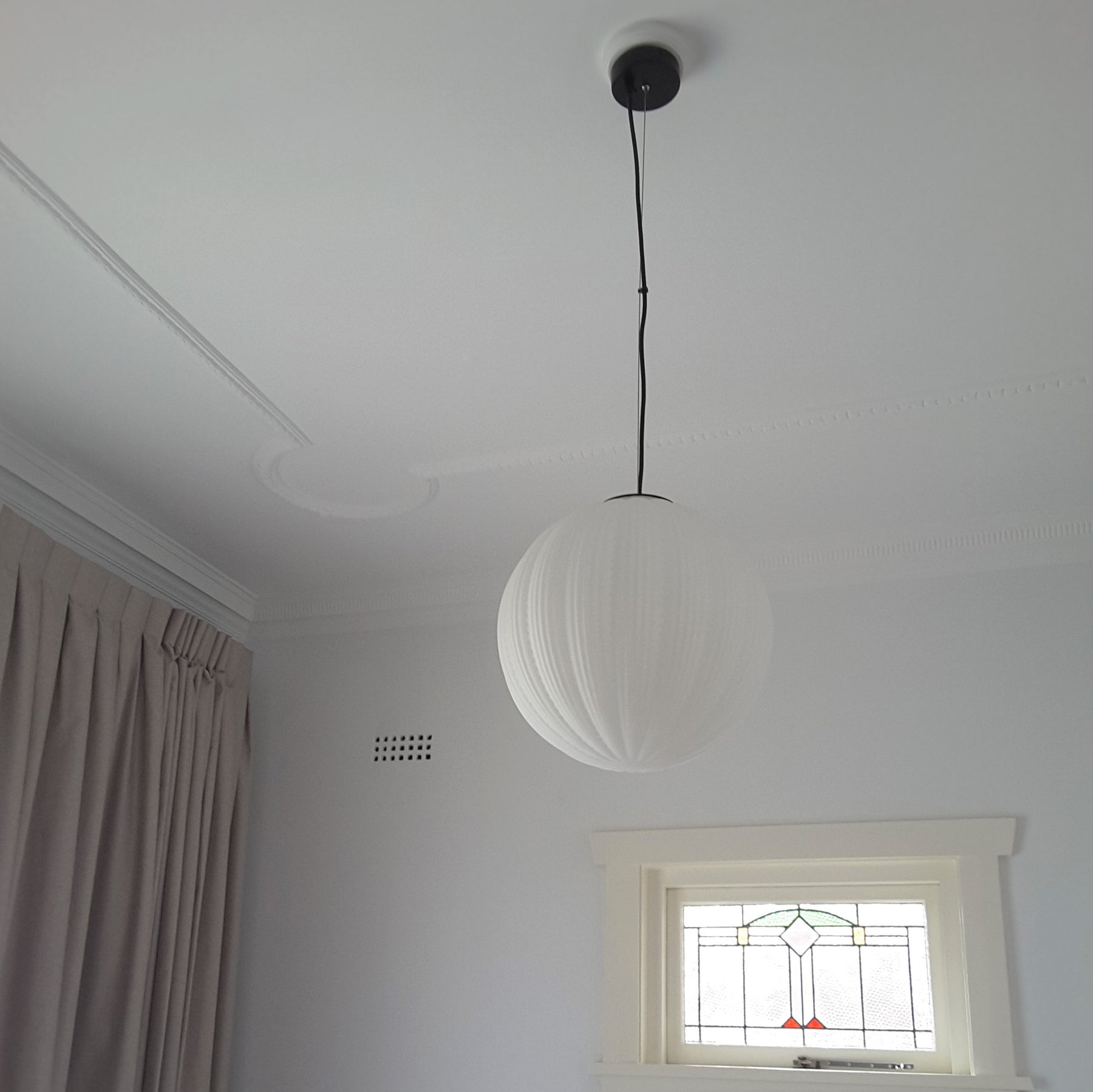 Mòna Opal Glass Hand-blown Pendant Lamp