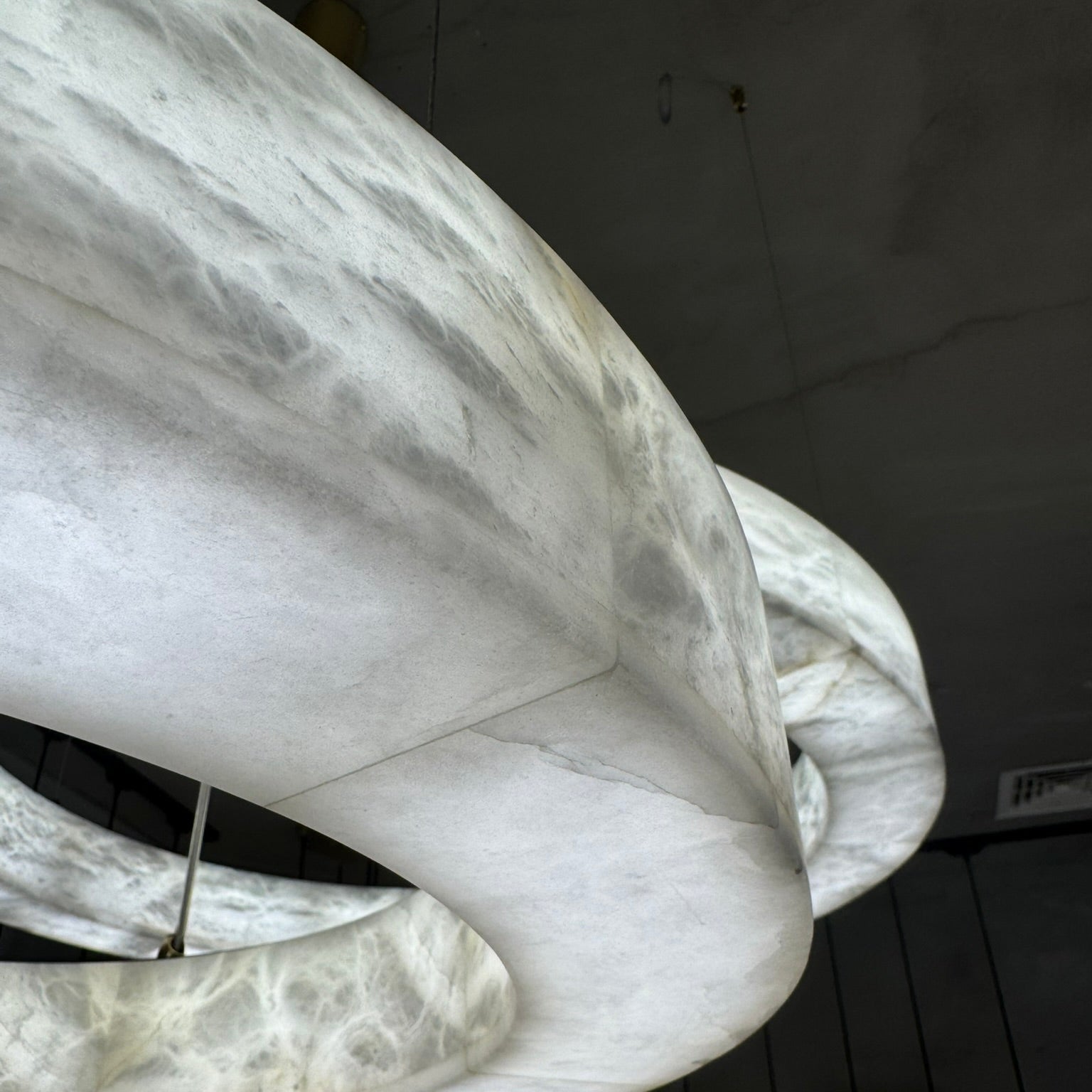 Neves Alabaster Ring Chandelier - 600m