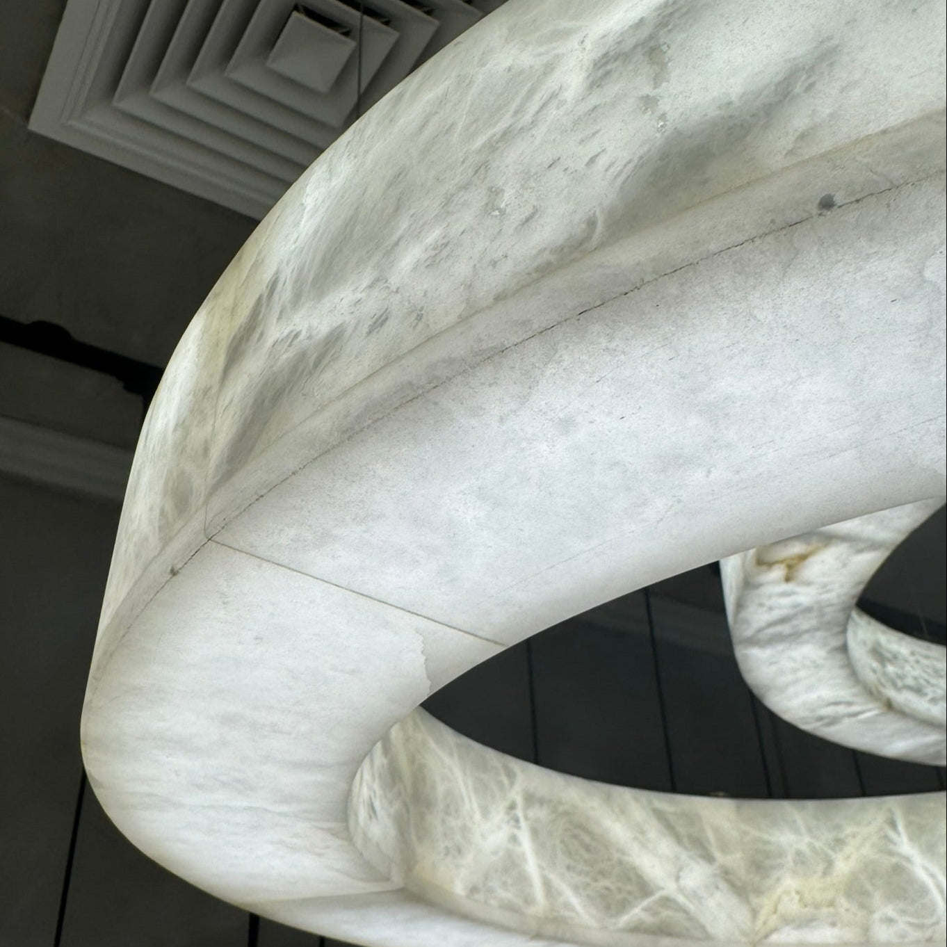 Neves Alabaster Ring Chandelier - 600m