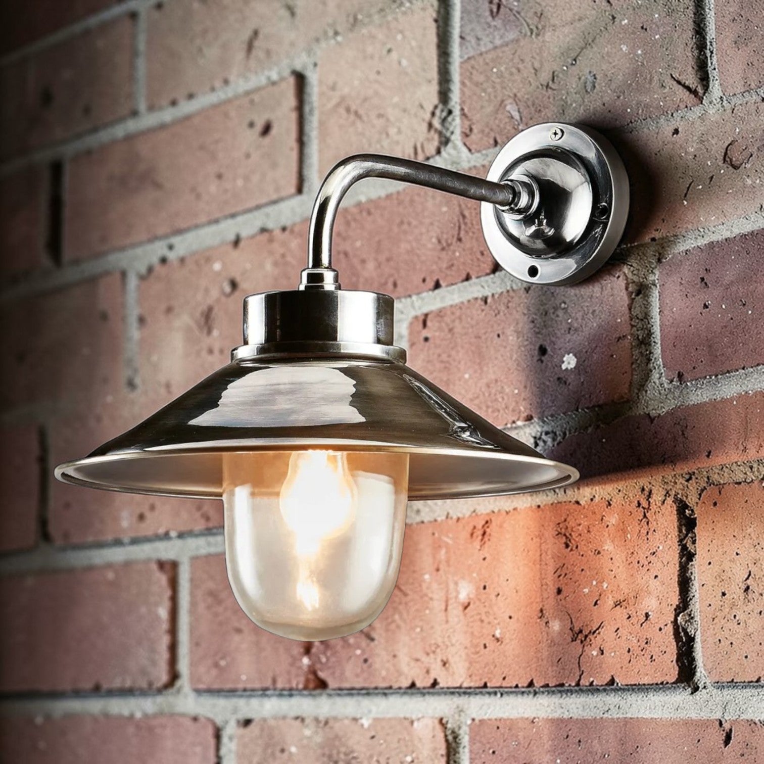 Sandhurst Outdoor Wall Light Antique Silver