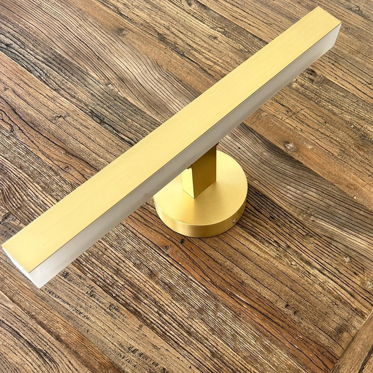 Tetbury Brass Art Picture Wall Lamp