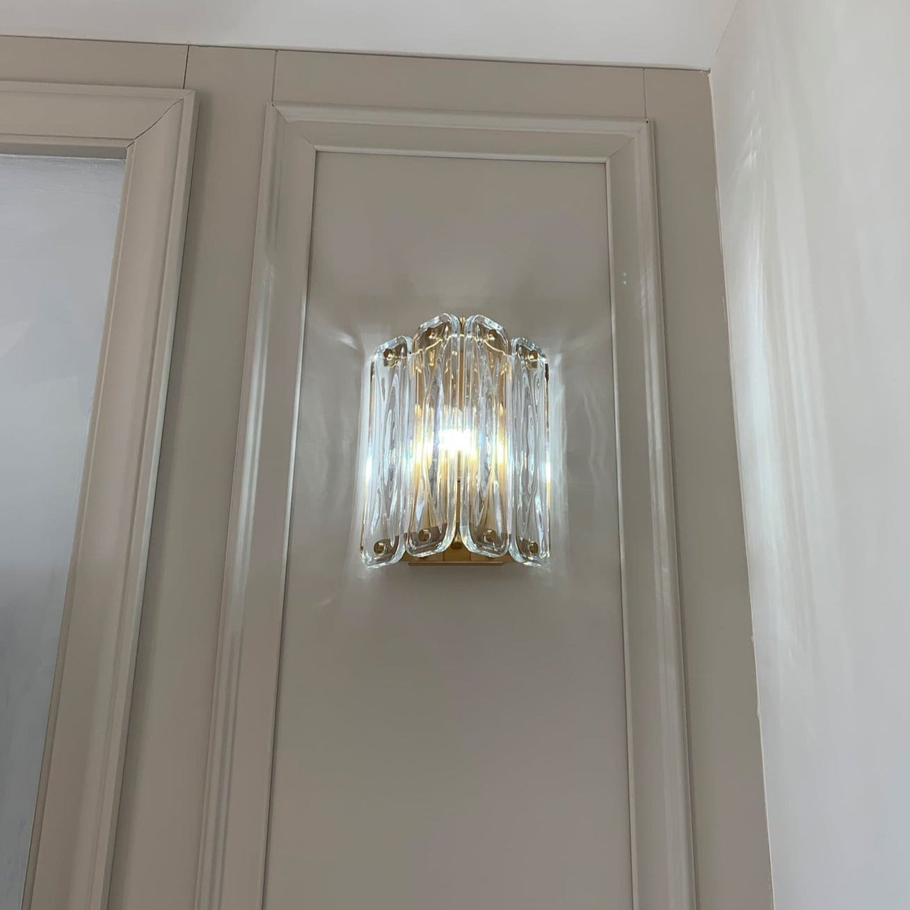 Noya Single Glass Wall Sconce