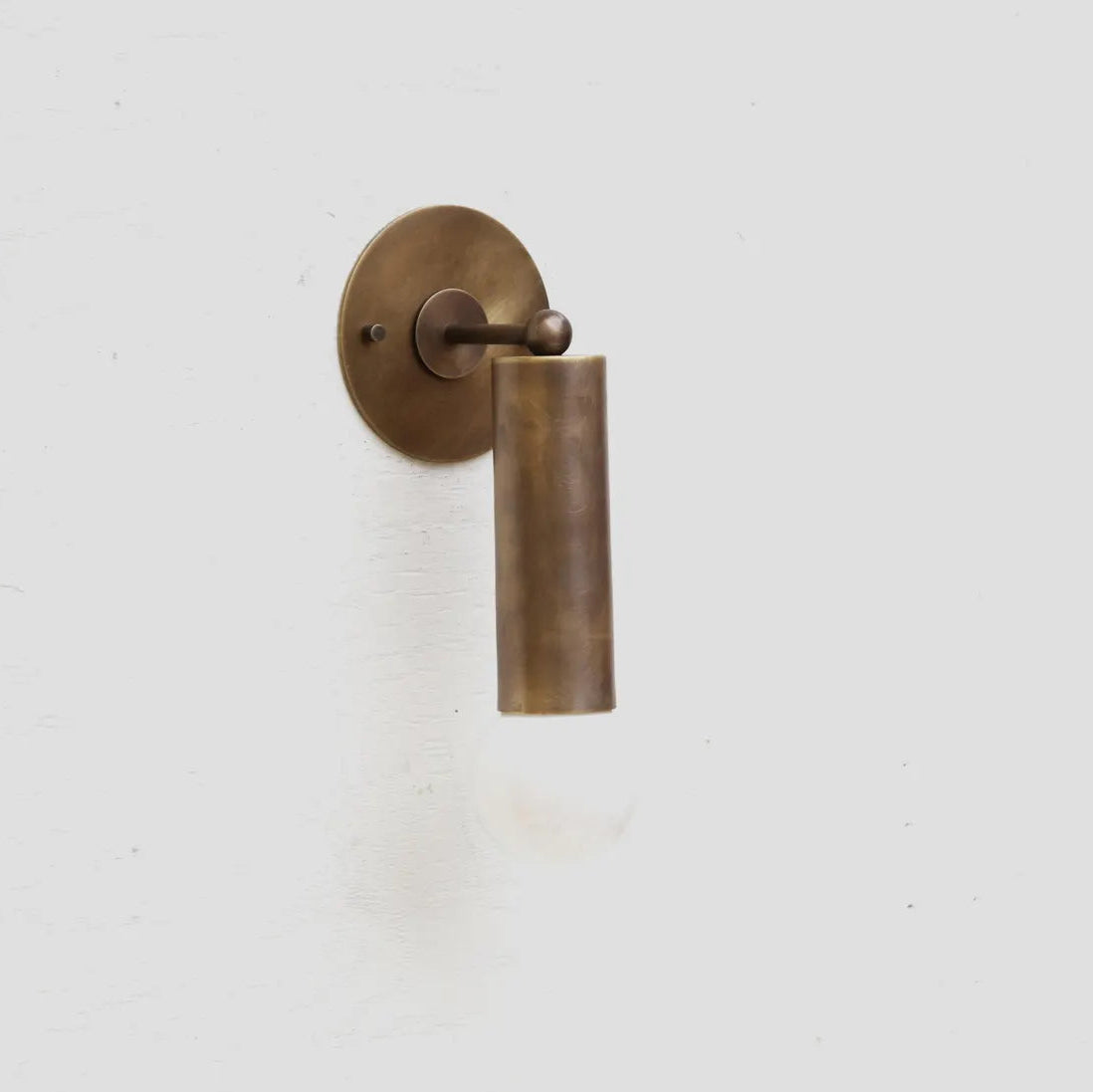 Lyndon Wall Lamp