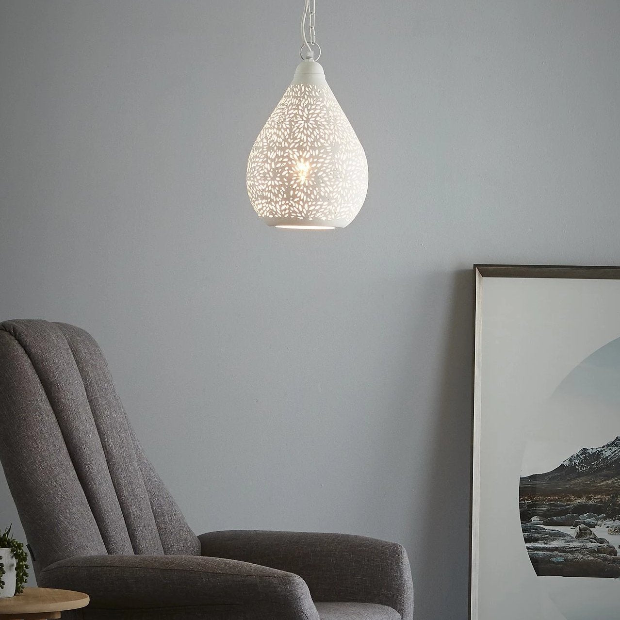 SMITH&SMITH Kova Perforated Teardrop Pendant Light_Zaffero Aquarius Perforated Teardrop Pendant Light Insta