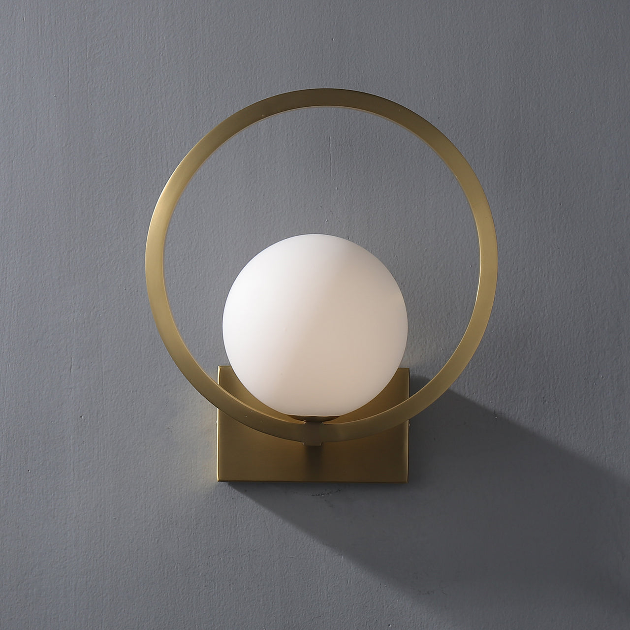 Commenara Round Wall Lamp