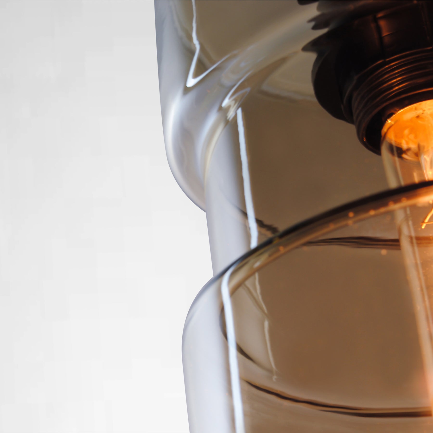 retropolis pendant closeup