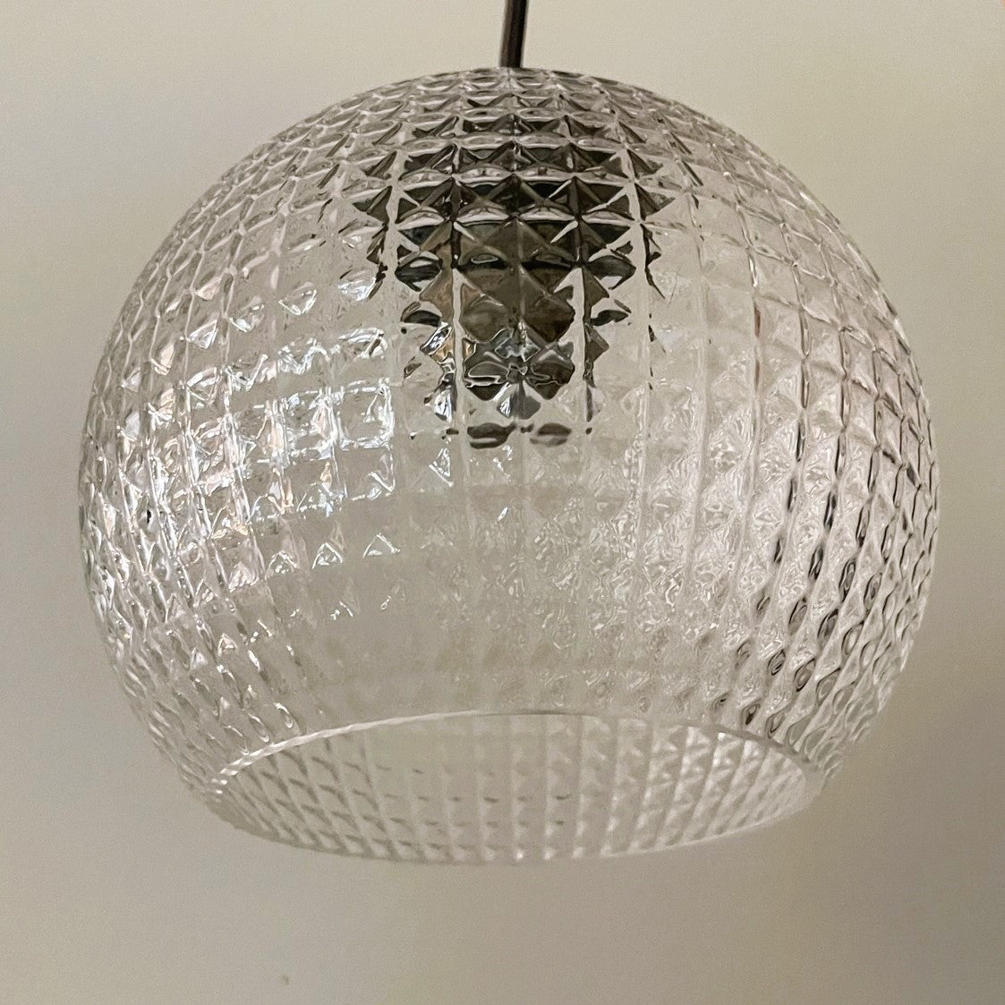 Karo Diamond Cut Clear Glass Round Pendant Lamp