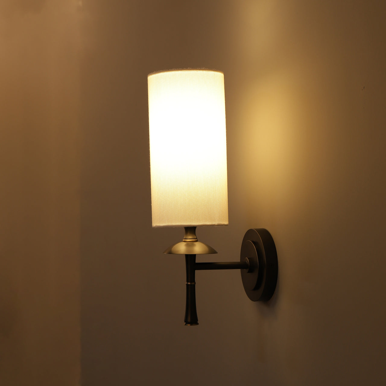 Mayfair Classic Wall Lamp