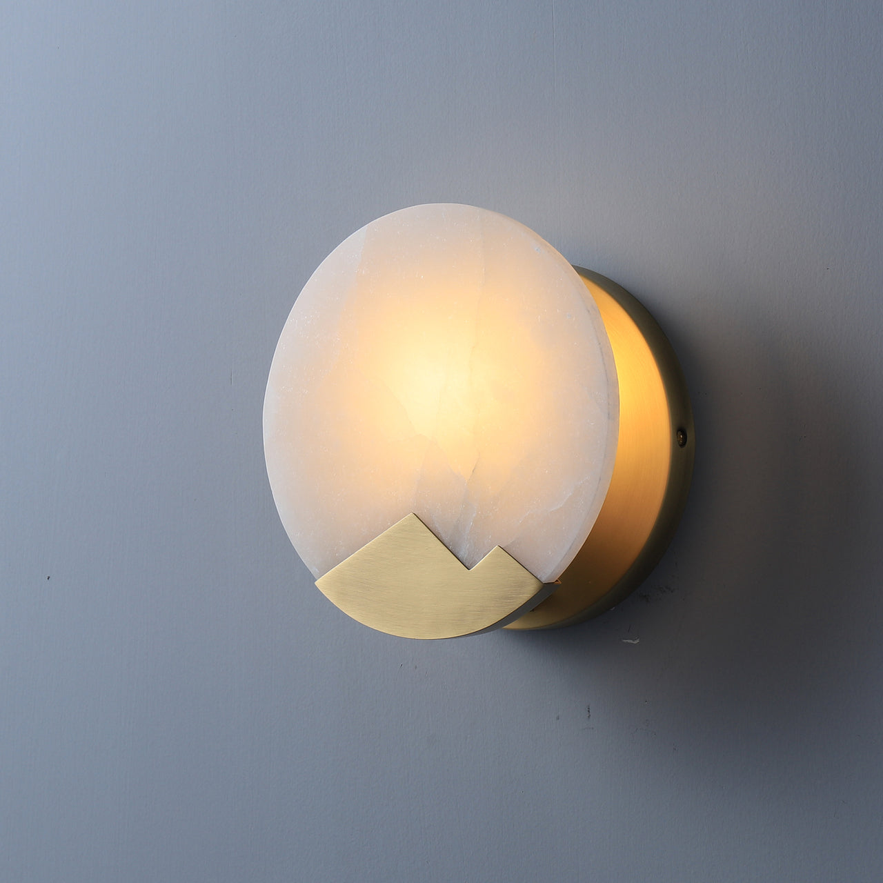 Rockingham Sunset Round Alabaster Wall Lamp