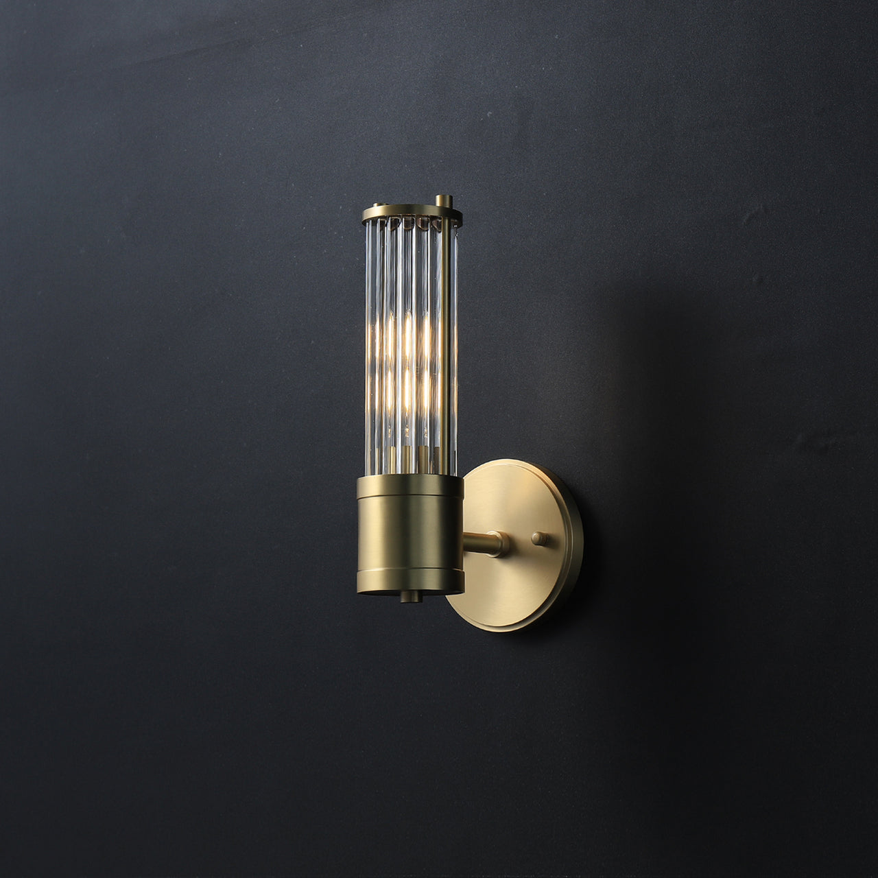 Griffith Wall Lamp