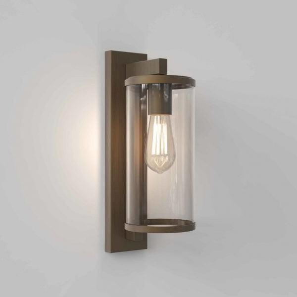 SMITH&SMITH Harrington Outdoor Wall Lamp in Bronze