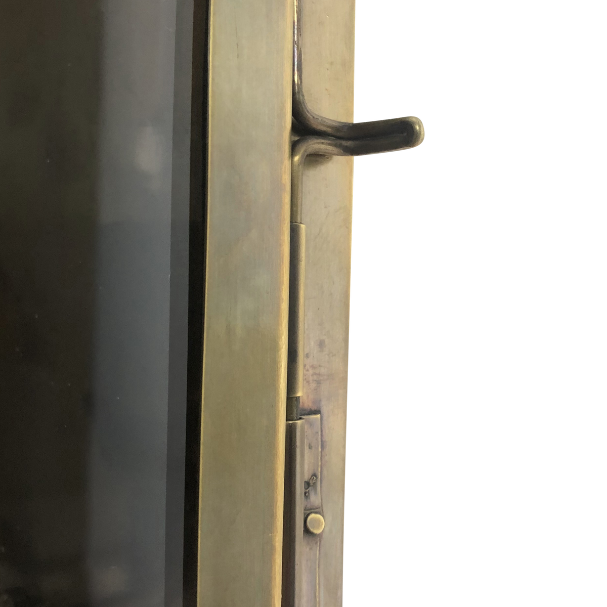 SMITH&SMITH Lighting Sydney Camden Lantern Outdoor Wall Lantern Lamp in Antique Brass latch close up