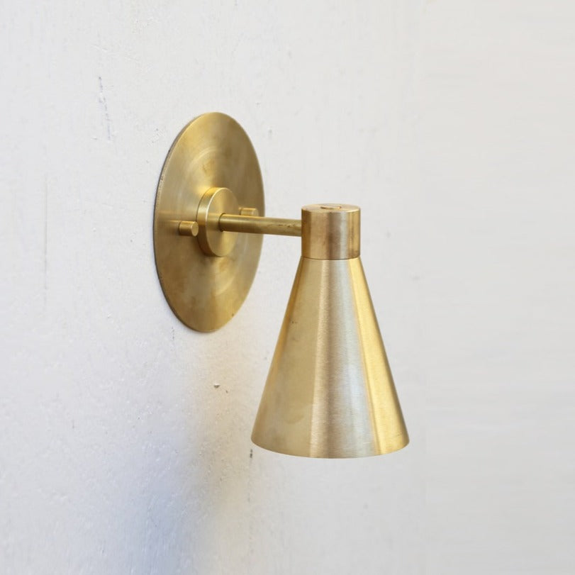 Alexa Short Arm Wall Lamp