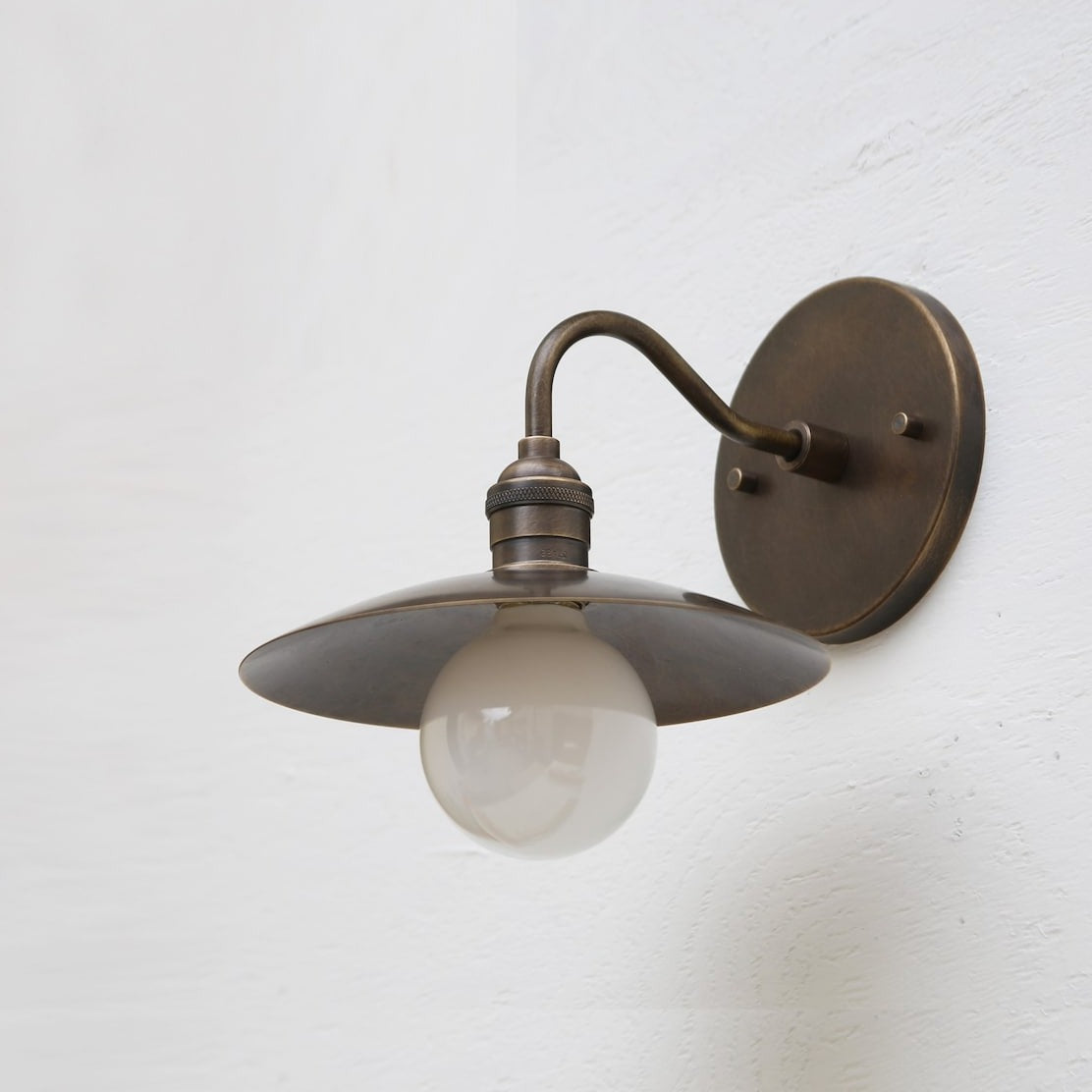 Alba Wall Lamp
