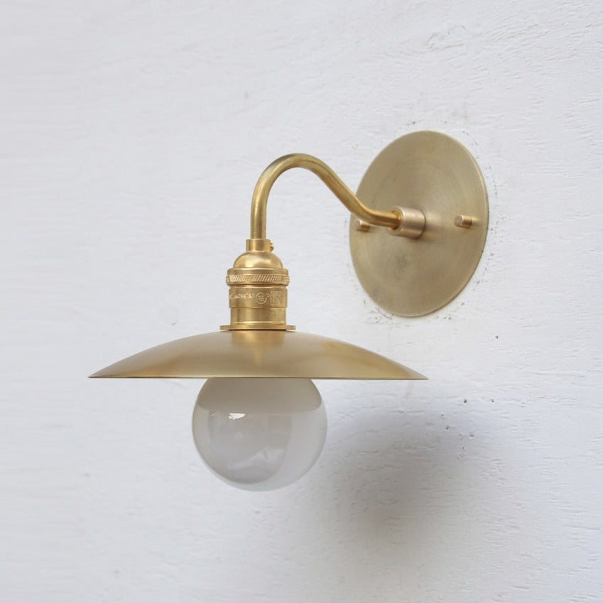 Alba Wall Lamp